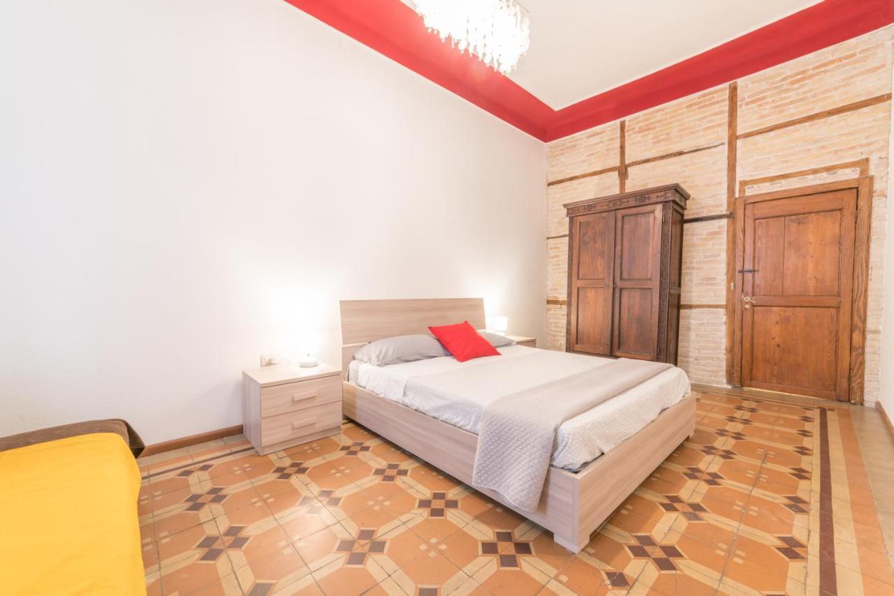Genovesi . Intero . Wifi . Ac Appartamento